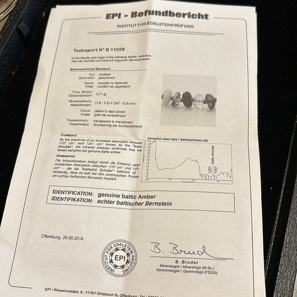 Sterling silver and Baltic amber cuff - Picture 6 of 13